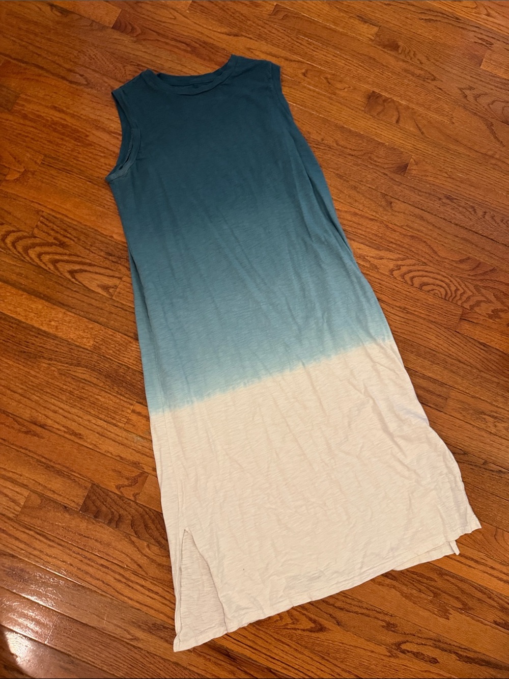 Universal Thread Dark Teal Crew Neck Tee